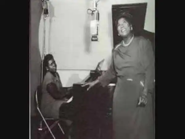 Mahalia Jackson - There is a Balm in Gilead